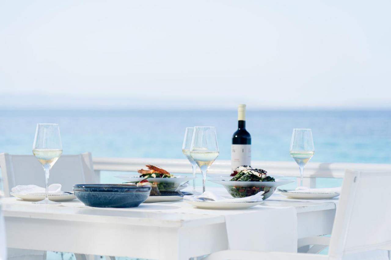 White Suites Resort أفيتوس المظهر الخارجي الصورة