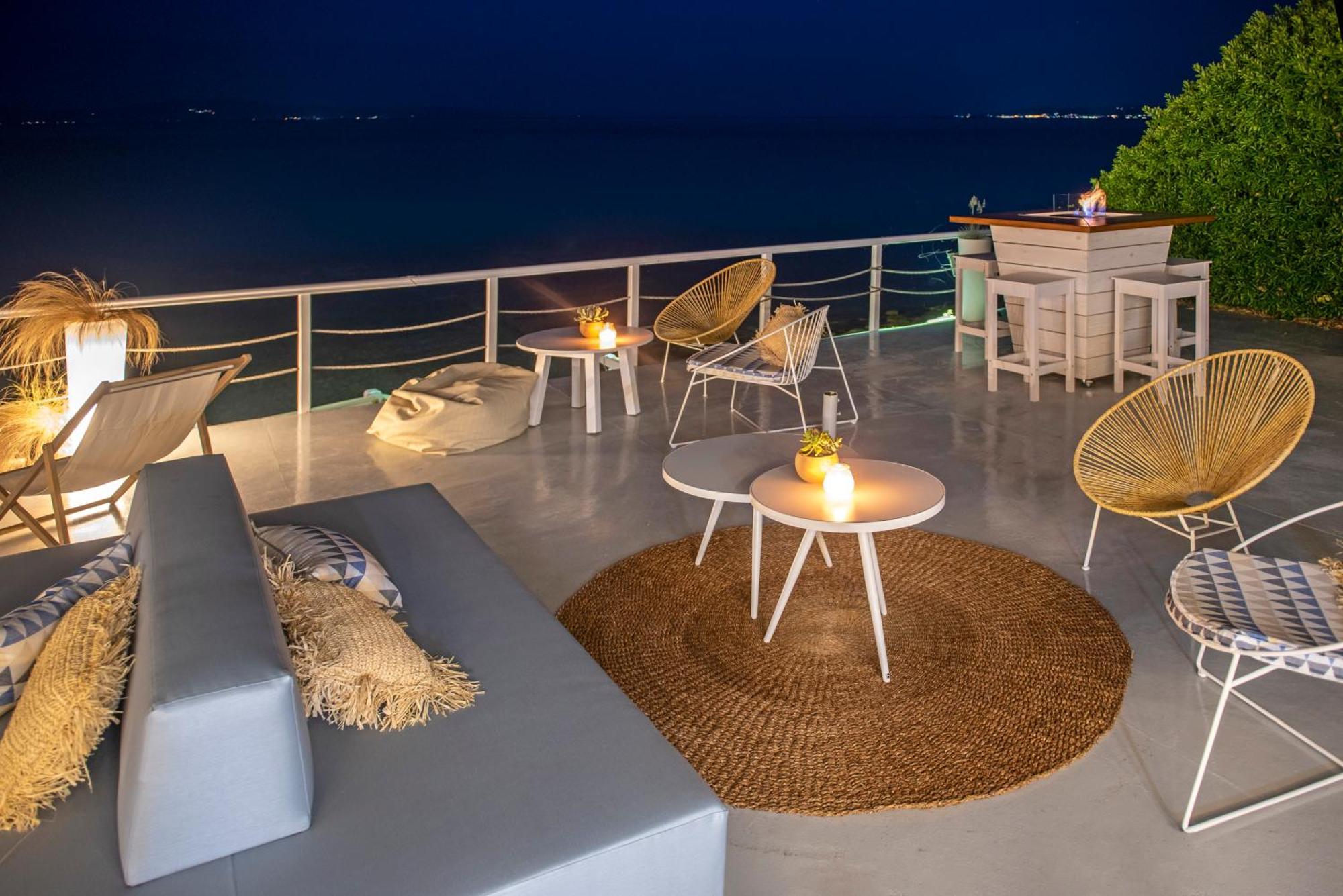White Suites Resort أفيتوس المظهر الخارجي الصورة