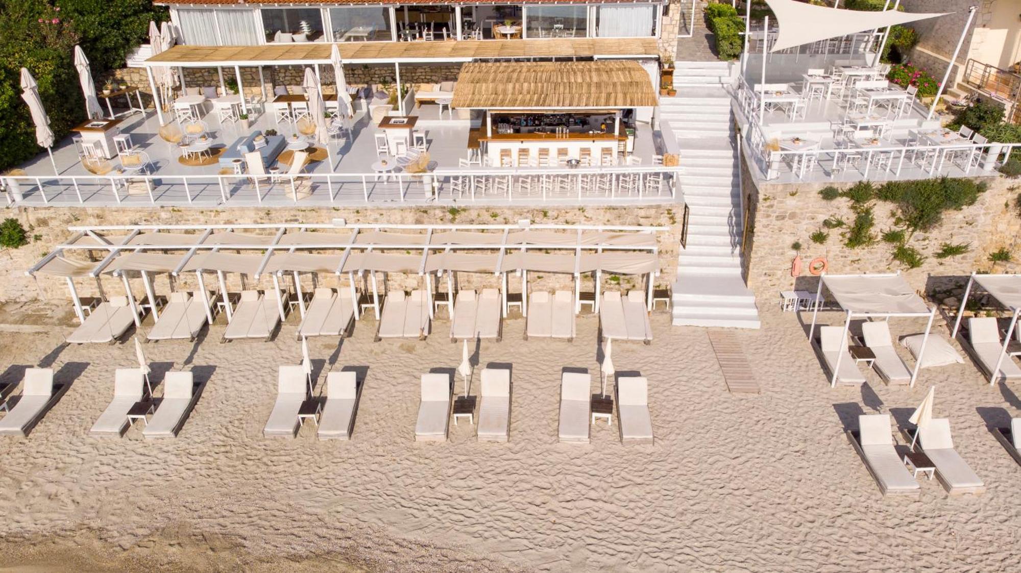 White Suites Resort أفيتوس المظهر الخارجي الصورة